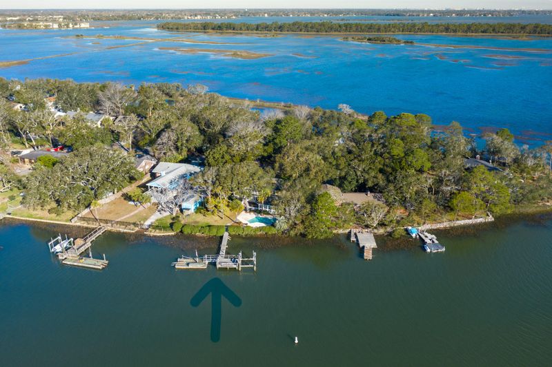 1537 Oak Island Dr, Charleston, SC 29412