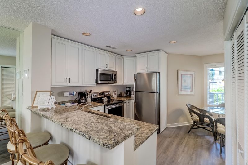 8500 Palmetto Dr #I-103, Isle Of Palms, SC 29451