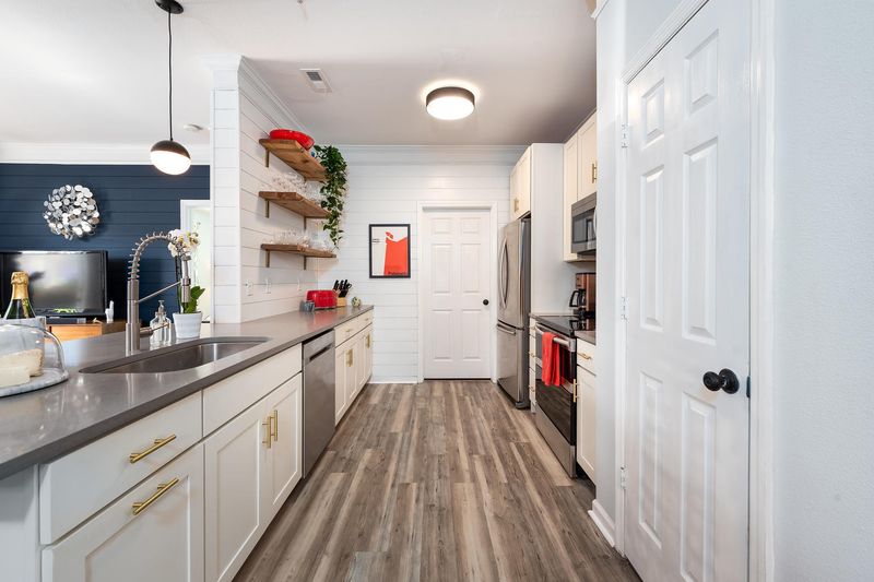 1469 Cambridge Lakes Dr #103c, Mount Pleasant, SC 29464