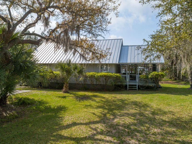 7905 Russell Creek Rd, Edisto Island, SC 29438
