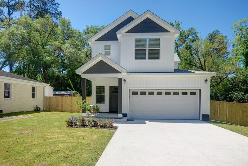 112 Parniece St, Summerville, SC 29483