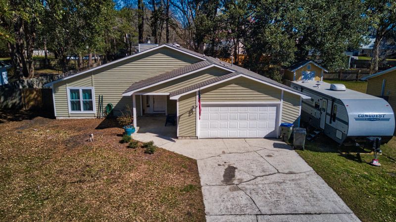 231 Jasmine Dr, Summerville, SC 29483