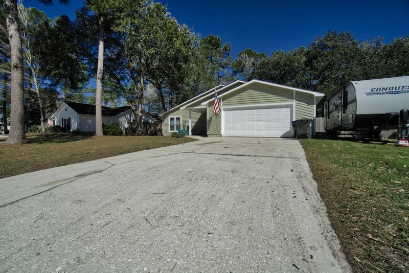 231 Jasmine Dr, Summerville, SC 29483