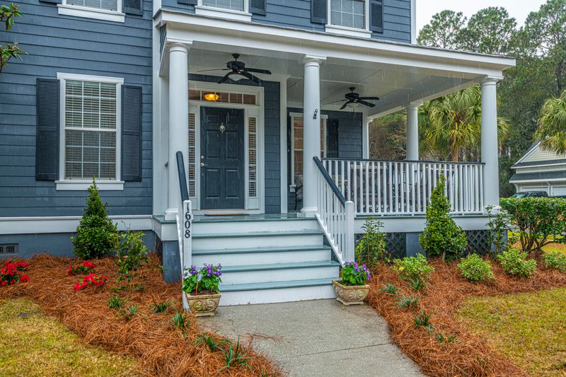 1608 Wallers Ferry Dr, Mount Pleasant, SC 29466