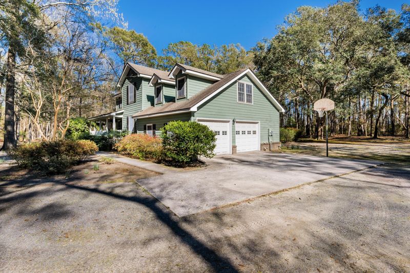 1965 Leadenwah Dr, Wadmalaw Island, SC 29487