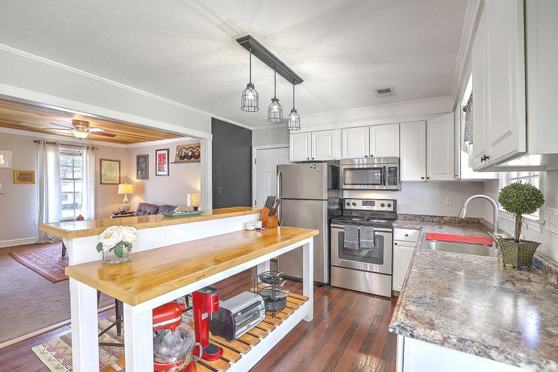 4794 Popperdam Creek Dr, North Charleston, SC 29418