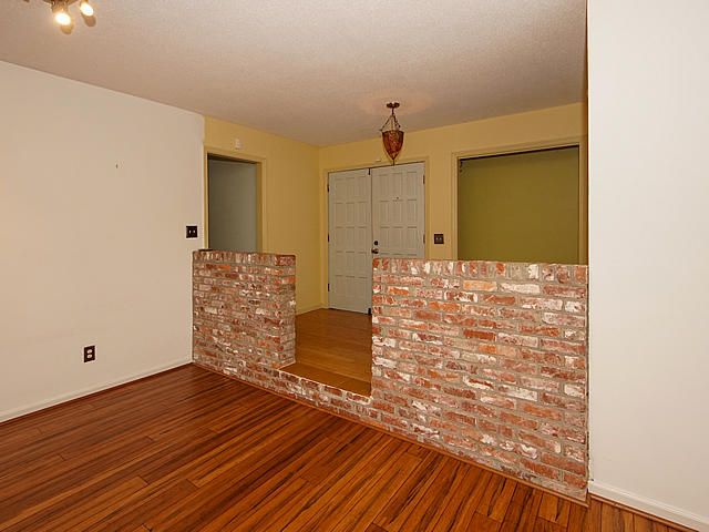 1013 Sea Gull Dr, Mount Pleasant, SC 29464