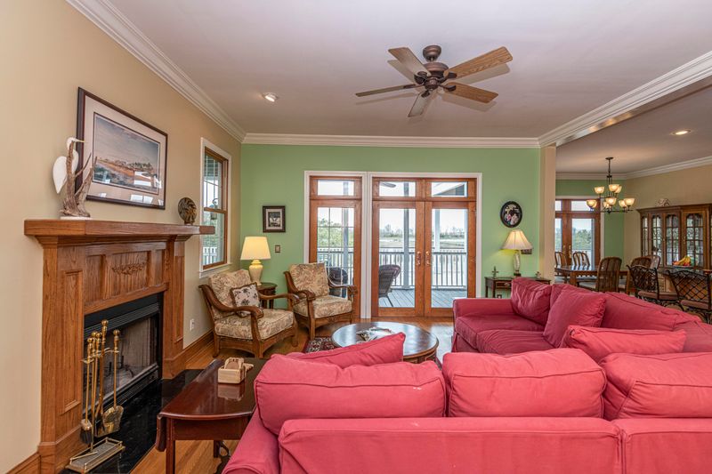 7997 Doar Rd, Awendaw, SC 29429