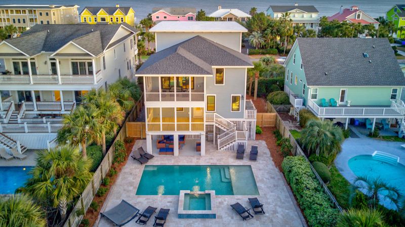 915 Ocean Blvd, Isle Of Palms, SC 29451