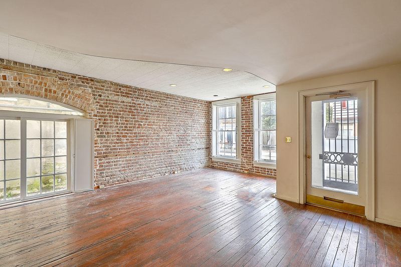 44 State St, Charleston, SC 29401