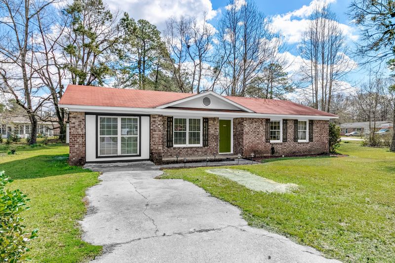 4522 Kindlewood Dr, Ladson, SC 29456