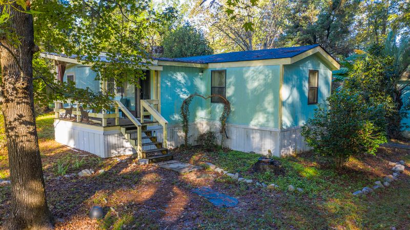 208 Wilton Dr, Summerville, SC 29483