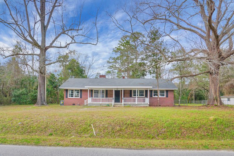 155 Albany St, Saint Stephen, SC 29479