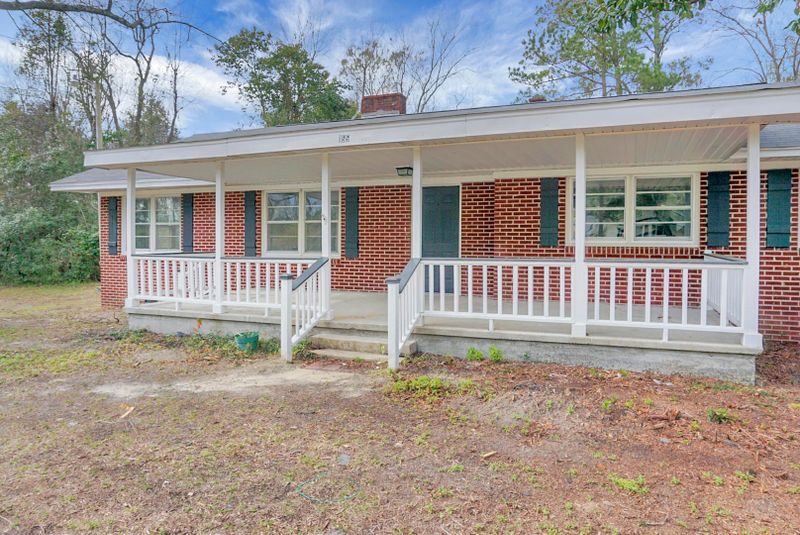 155 Albany St, Saint Stephen, SC 29479