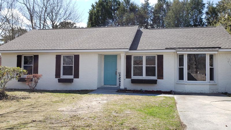 39 Clearwater Dr, Goose Creek, SC 29445