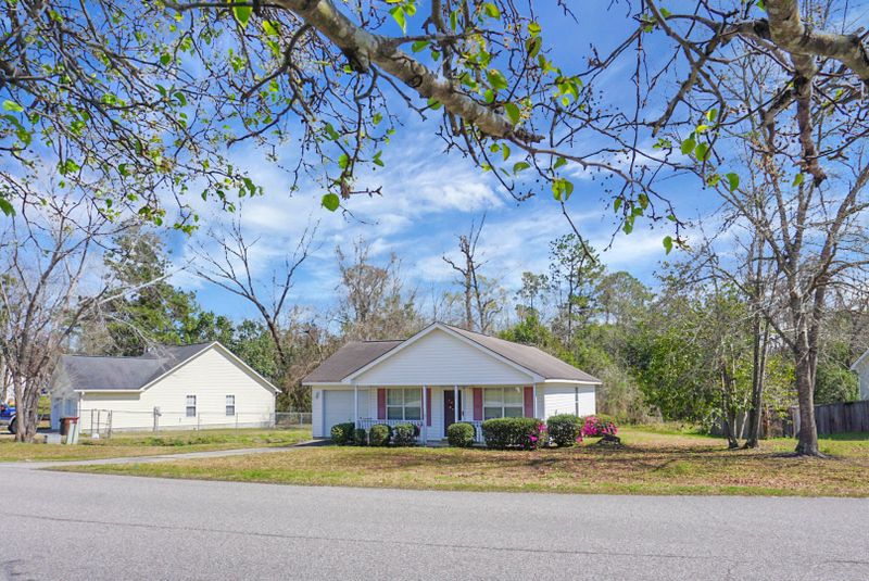 1104 Huger St, Moncks Corner, SC 29461