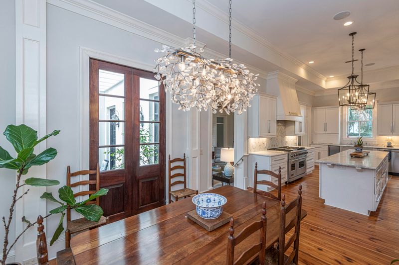 201 N Shelmore Blvd, Mount Pleasant, SC 29464