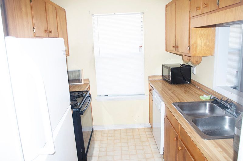 172 Dorchester Manor Blvd #A & B, North Charleston, SC 29420