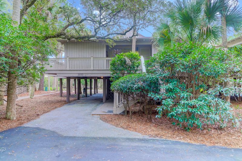 1033 Warbler Ct, Kiawah Island, SC 29455