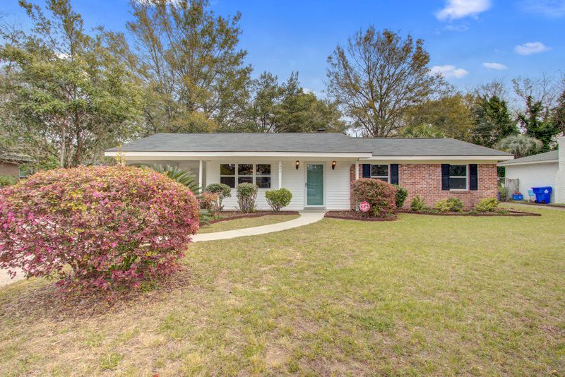 848 Quail Dr, Charleston, SC 29412