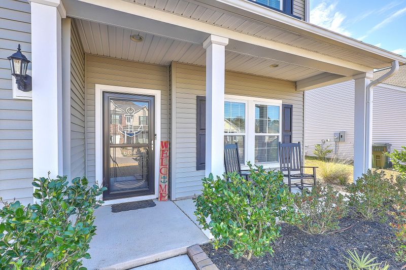 604 Zinnia Dr, Goose Creek, SC 29445