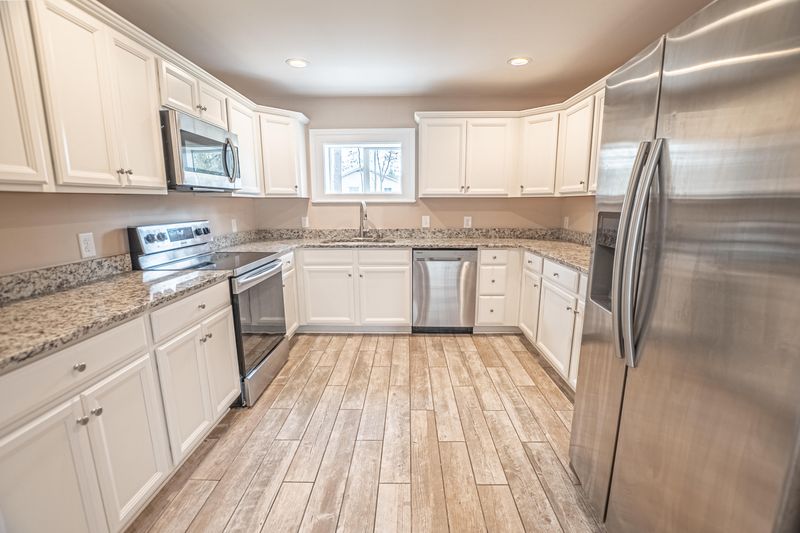 1509 Evergreen St, Charleston, SC 29407
