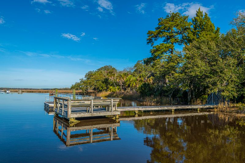 1010 Bakers Landing Dr, North Charleston, SC 29418