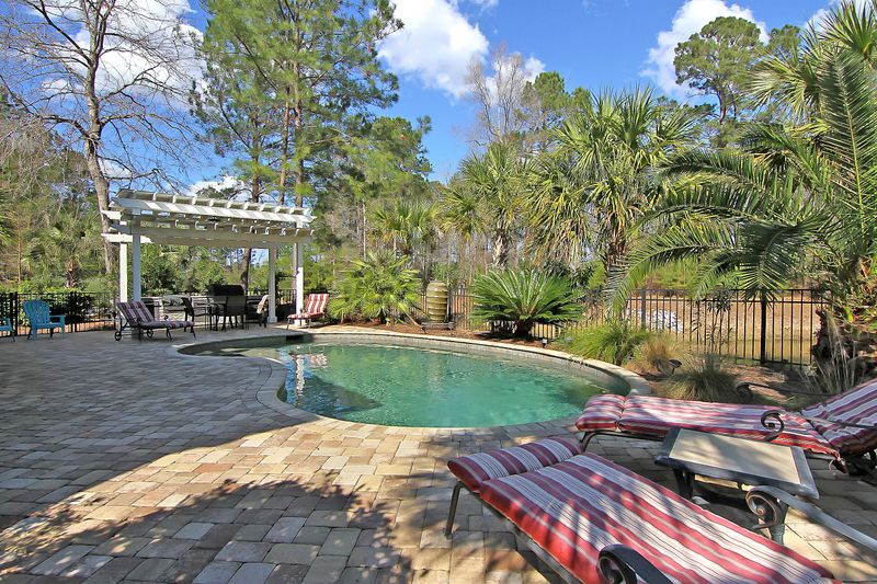 4074 Ten Shillings Way, Ravenel, SC 29470