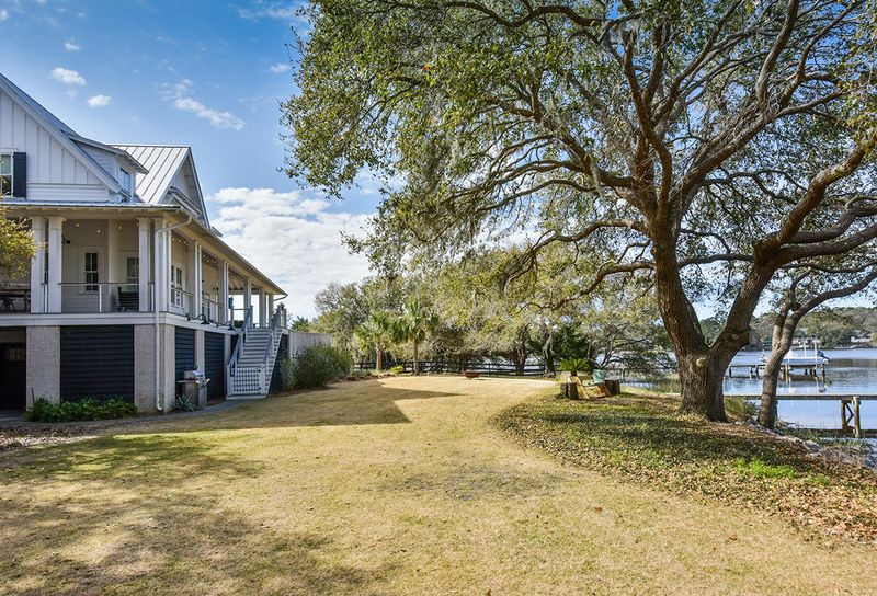 6016 Selkirk Plantation Rd, Wadmalaw Island, SC 29487
