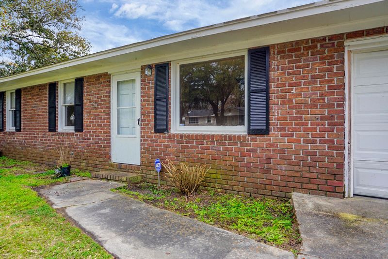 3229 Bonanza Rd, Charleston, SC 29414