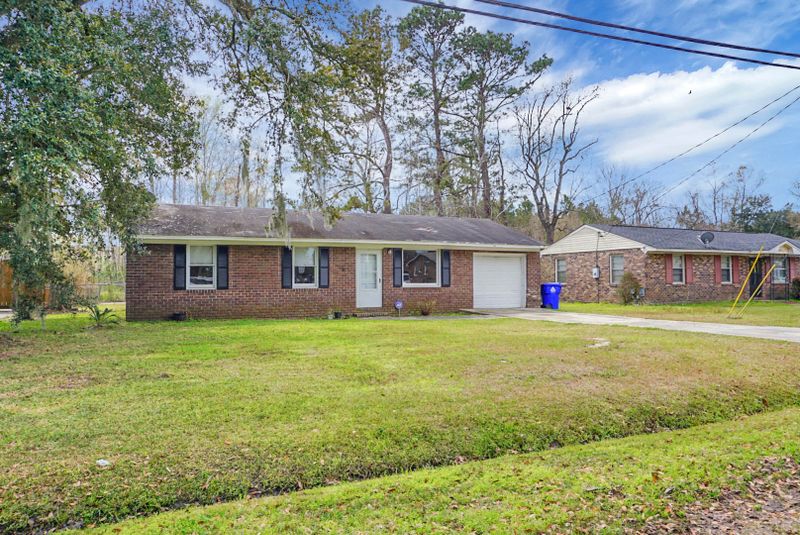 3229 Bonanza Rd, Charleston, SC 29414