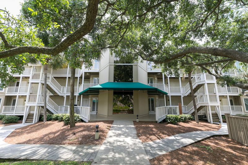 9000 Palmetto Dr #201f, Isle Of Palms, SC 29451