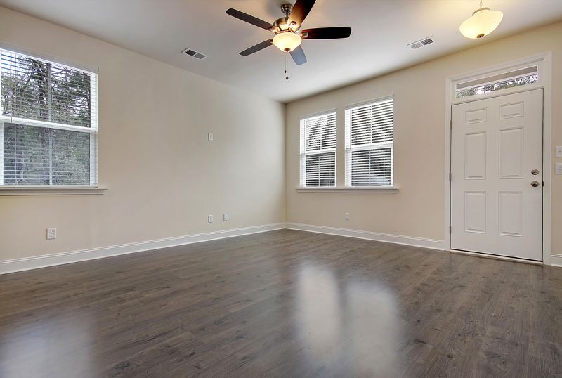 7785 Montview Rd, North Charleston, SC 29418
