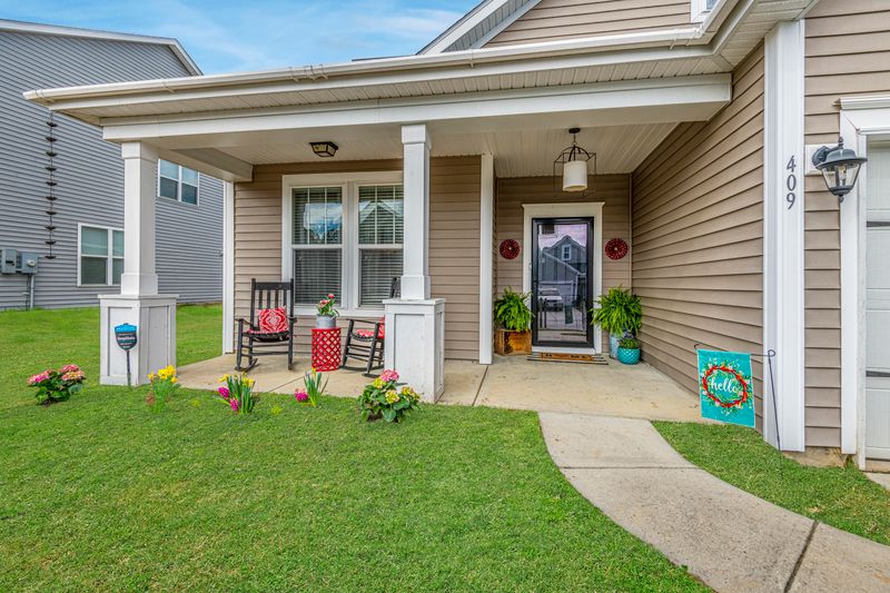 409 Forest Hills Rd, Summerville, SC 29486