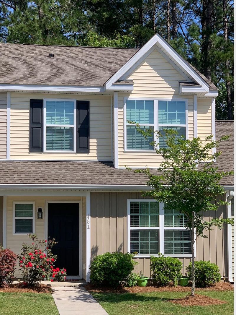 451 Truman Dr, Goose Creek, SC 29445