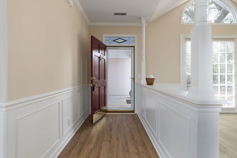 9136 Delancey Cir, North Charleston, SC 29406
