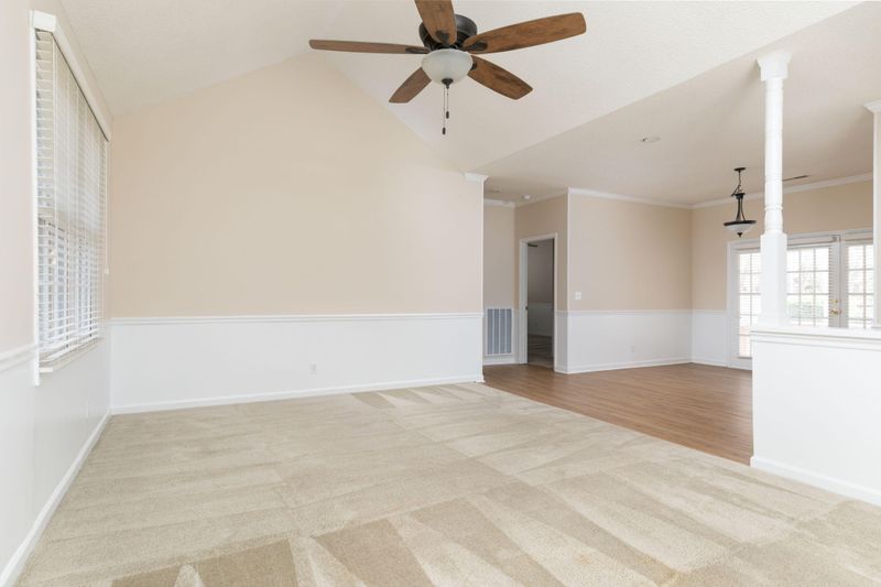 9136 Delancey Cir, North Charleston, SC 29406