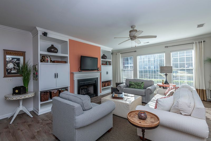 1416 Belcourt Ln, Mount Pleasant, SC 29466
