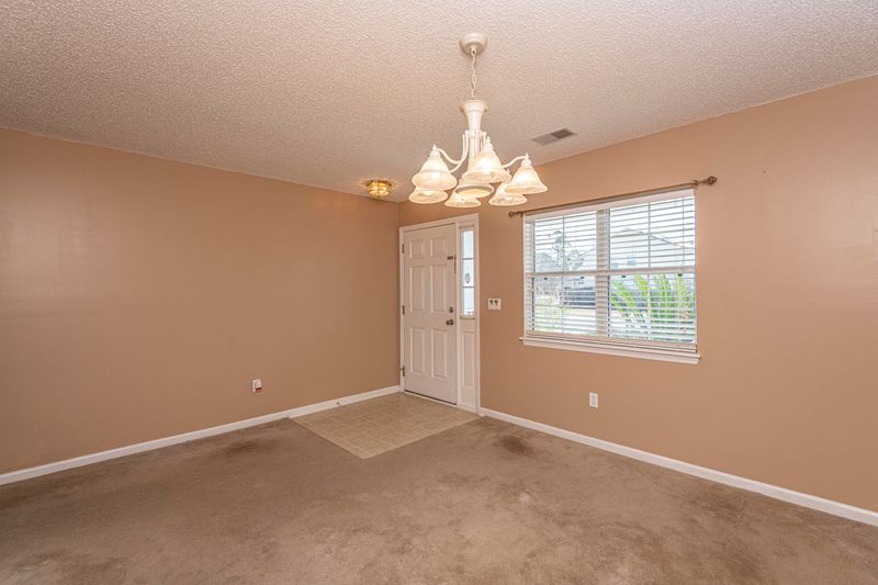122 Creek Bend Dr, Summerville, SC 29485