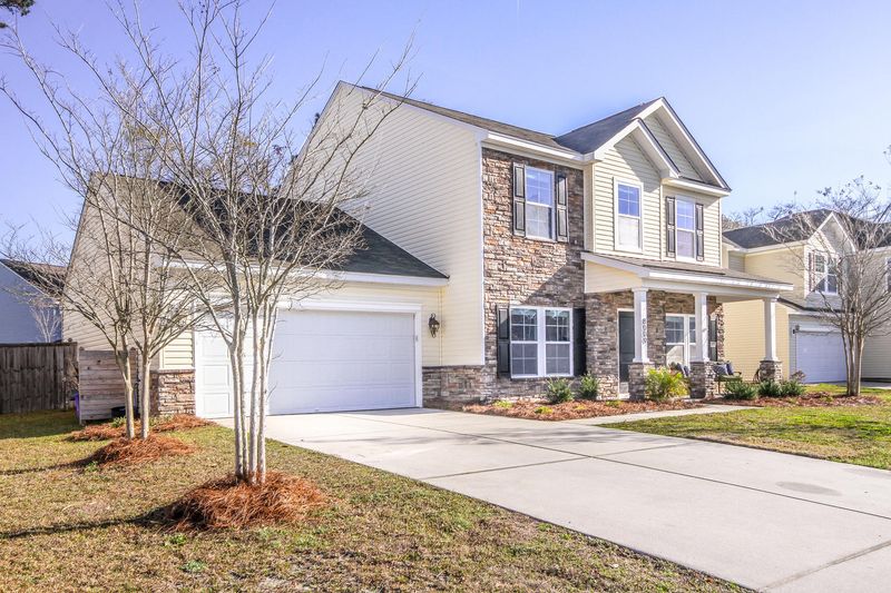 8009 Hydrangea Ln, Hanahan, SC 29410