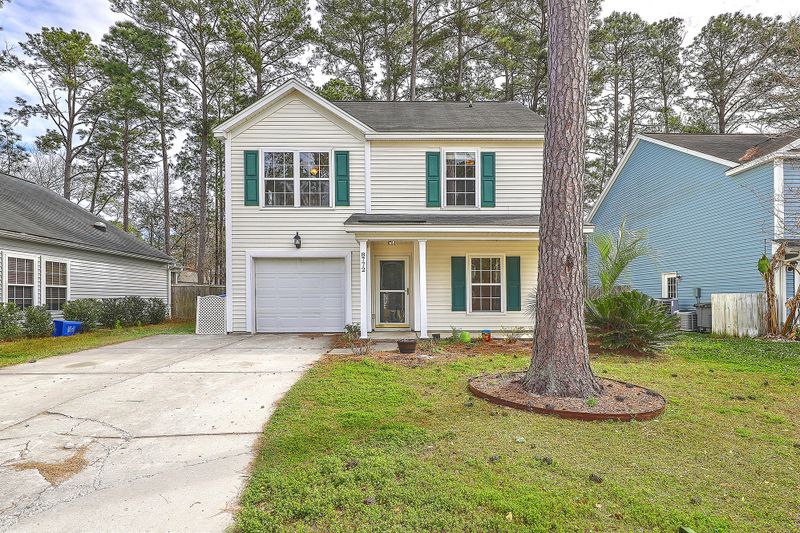 8772 Red Oak Dr, North Charleston, SC 29406