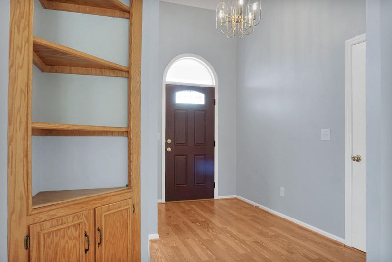 46 Three Pence Ln, Charleston, SC 29414