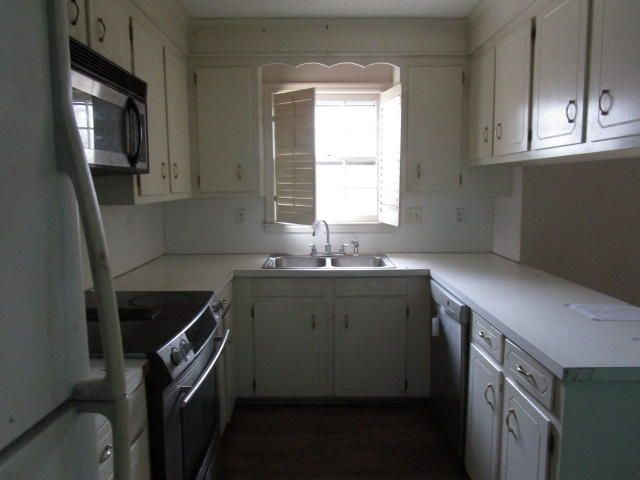2622 Delhi Rd, North Charleston, SC 29406
