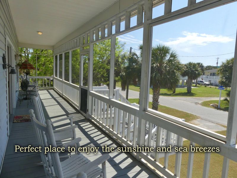 2705 Neptune St, Edisto Island, SC 29438