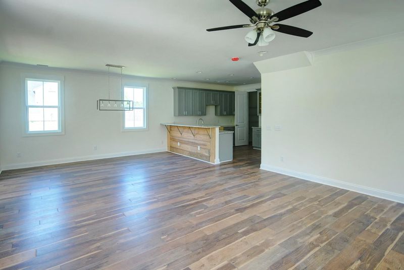 146 Brightwood Dr, Huger, SC 29450