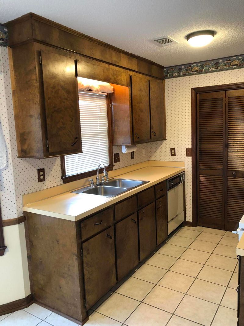 213 Arrowhead Dr, Summerville, SC 29486