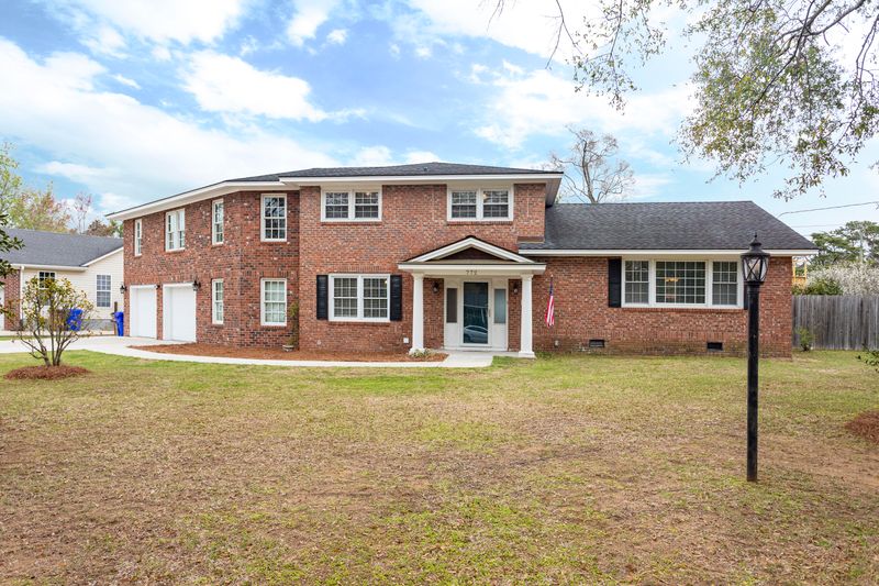 772 Brown Dr, Charleston, SC 29412