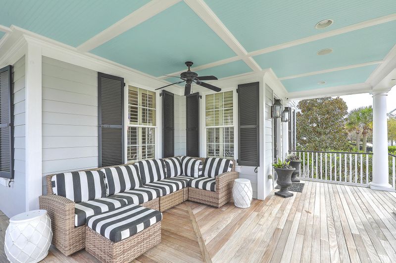 1733 Pierce St, Charleston, SC 29492