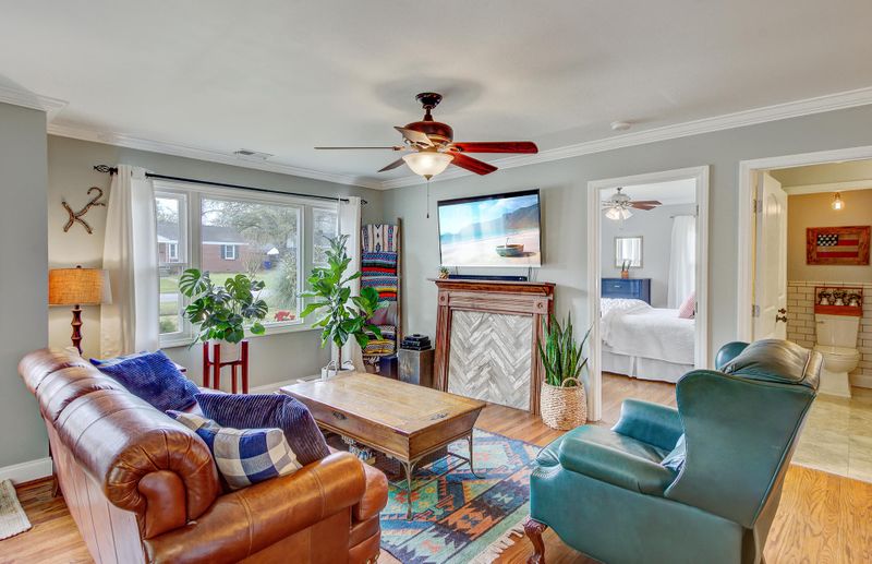 1146 Braddock Ave, North Charleston, SC 29405