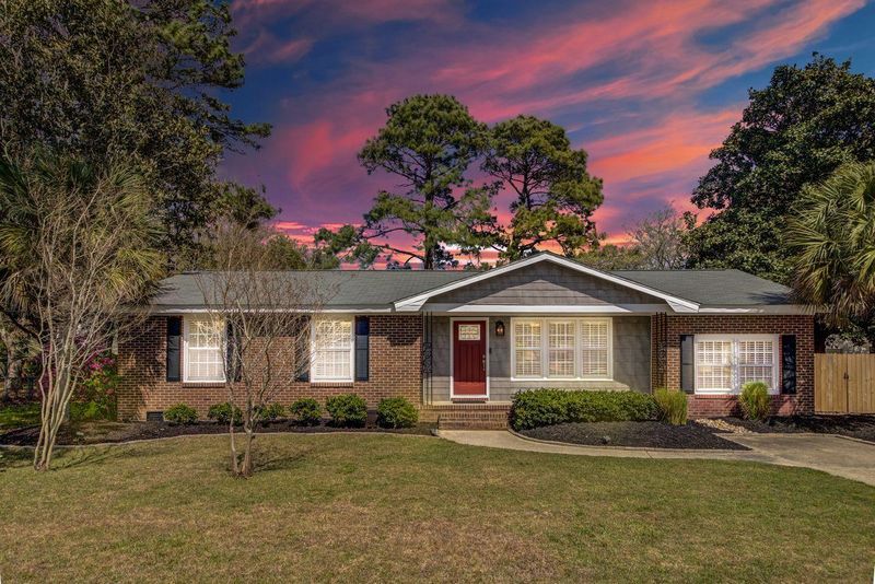 1058 Harbor View Rd, Charleston, SC 29412